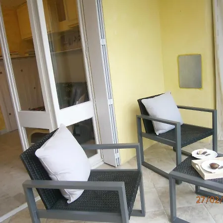 Agreable Avec Cave Et Parking Privatif Lejlighed La Ciotat